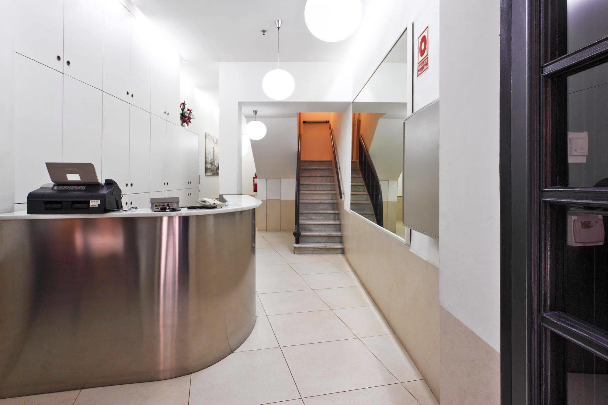 Hotel Ingles Βαρκελώνη Εξωτερικό φωτογραφία